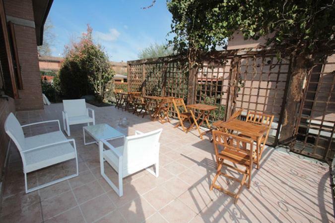 B&B Villa Luisa เรจโจเอมิเลีย ภายนอก รูปภาพ